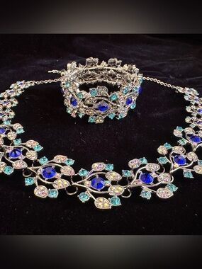 Danbury Mint Blue Crystal Floral Statement Necklace and Bracelet Set